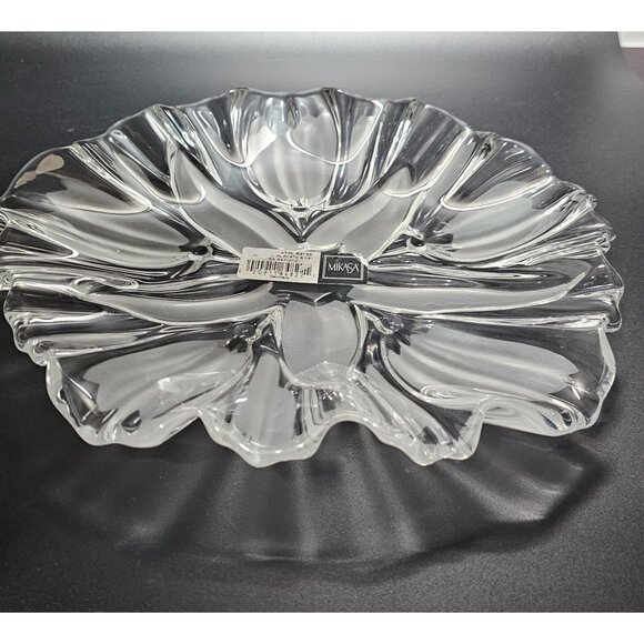 Mikasa Crystal Satin Tulip Platter 9" frosted raise relief floral serving plate - Picture 3 of 8